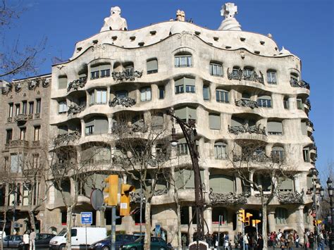 casa mila barcelona wikipedia